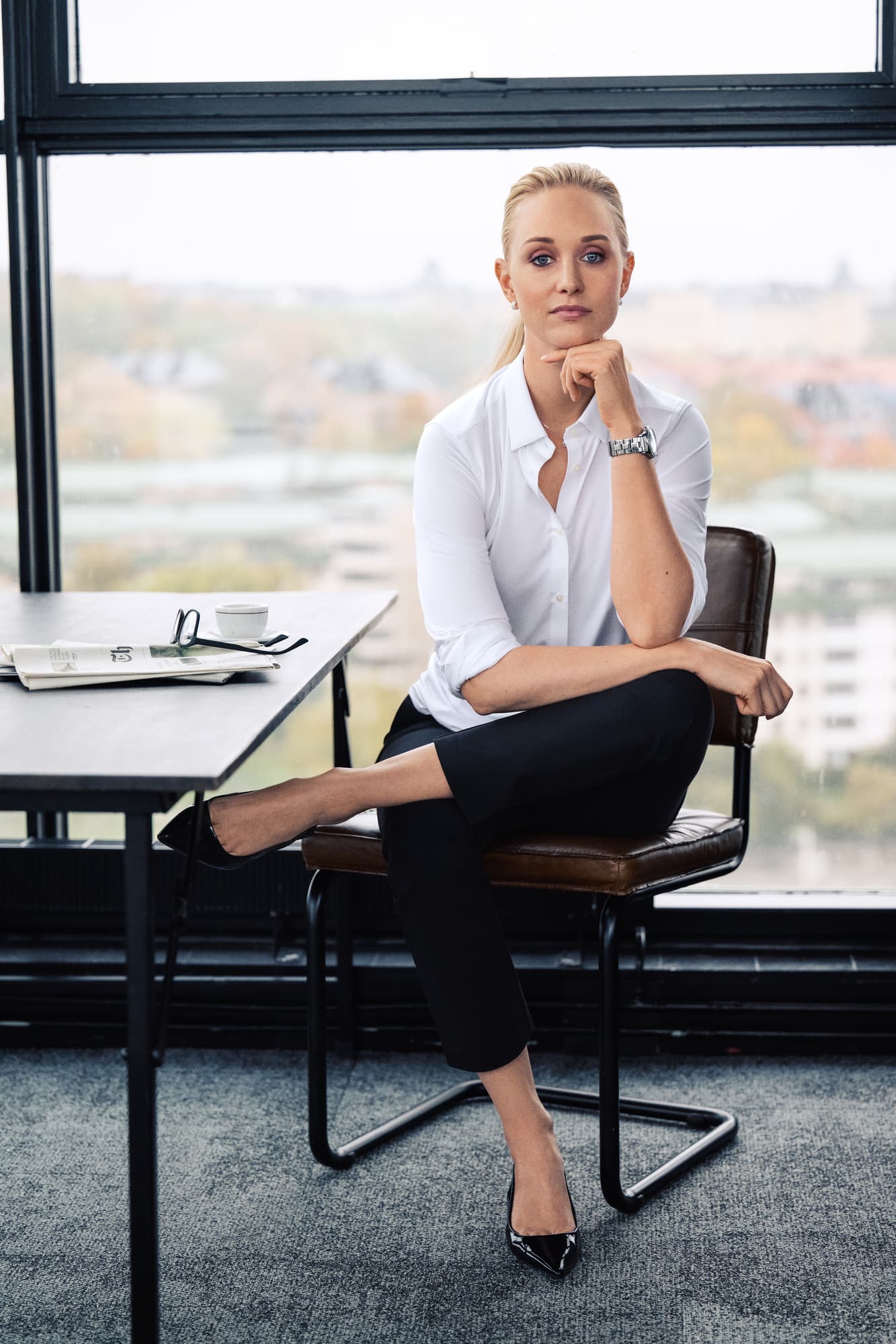 PB147 Super Stretch Woman Contemporary